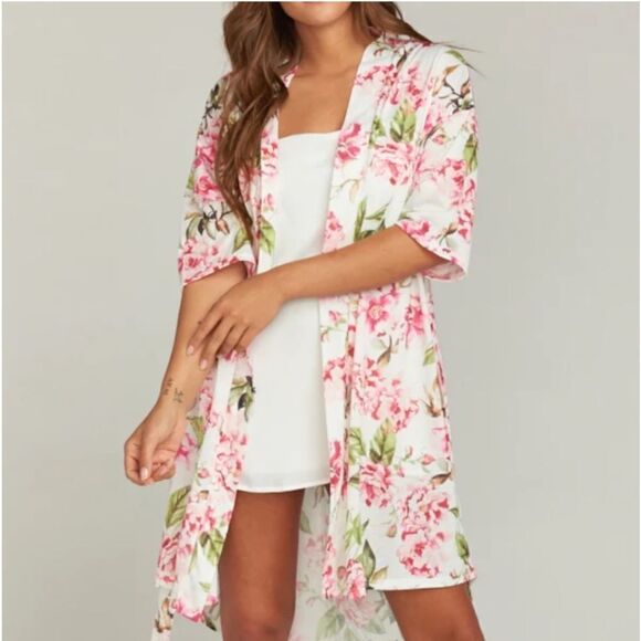 Show Me Your Mumu Brie Floral Robe in Garden of Blooms Print One Size - Picture 1 of 5